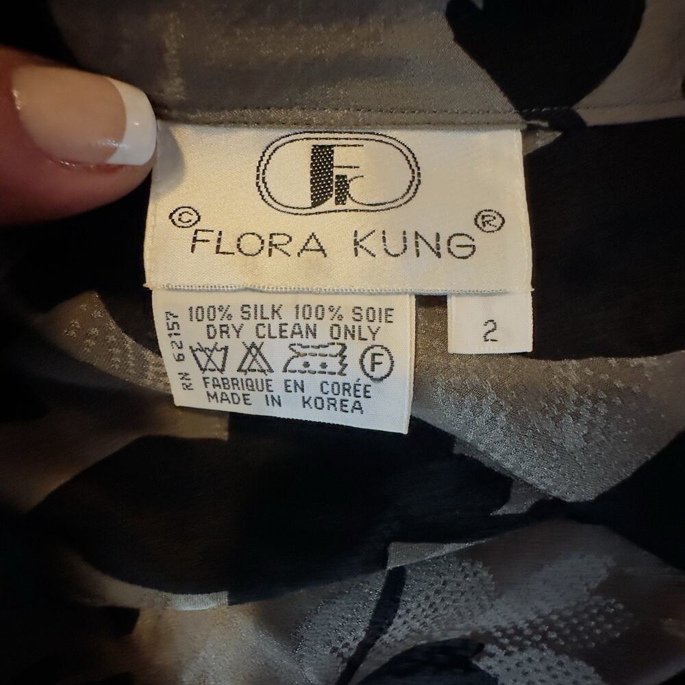 Flora Kung 100% Silk Floral Print Two Piece Skirt Set Vintage Size 2 Gray Black